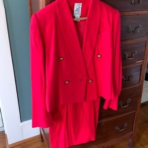 Women’s silk suit (pencil skirt)